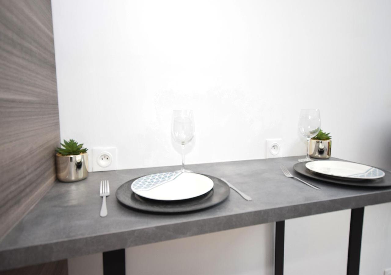 Cosy Appart - Hyper Centre - Tramway - Terrasse - Lerelaisdodile3 فالنسيان المظهر الخارجي الصورة